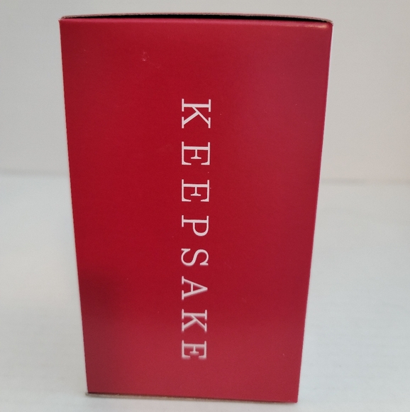 2024 Hallmark A-MEOW-ZING ADVENTURES AWAIT Gabby's Dollhouse Magic Ornament - Picture 4 of 6